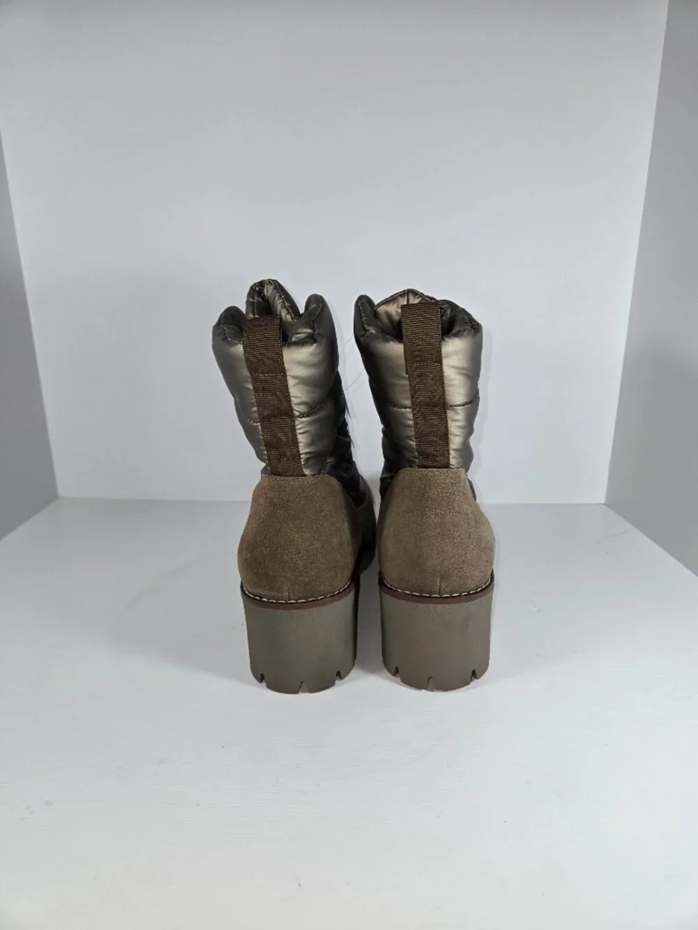 Blondo Daylor Waterproof Puffer Ankle Boots NWT Taupe Nylon